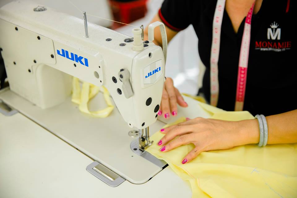 Công ty may đồng phục cao cấp giao hàng tận nơi